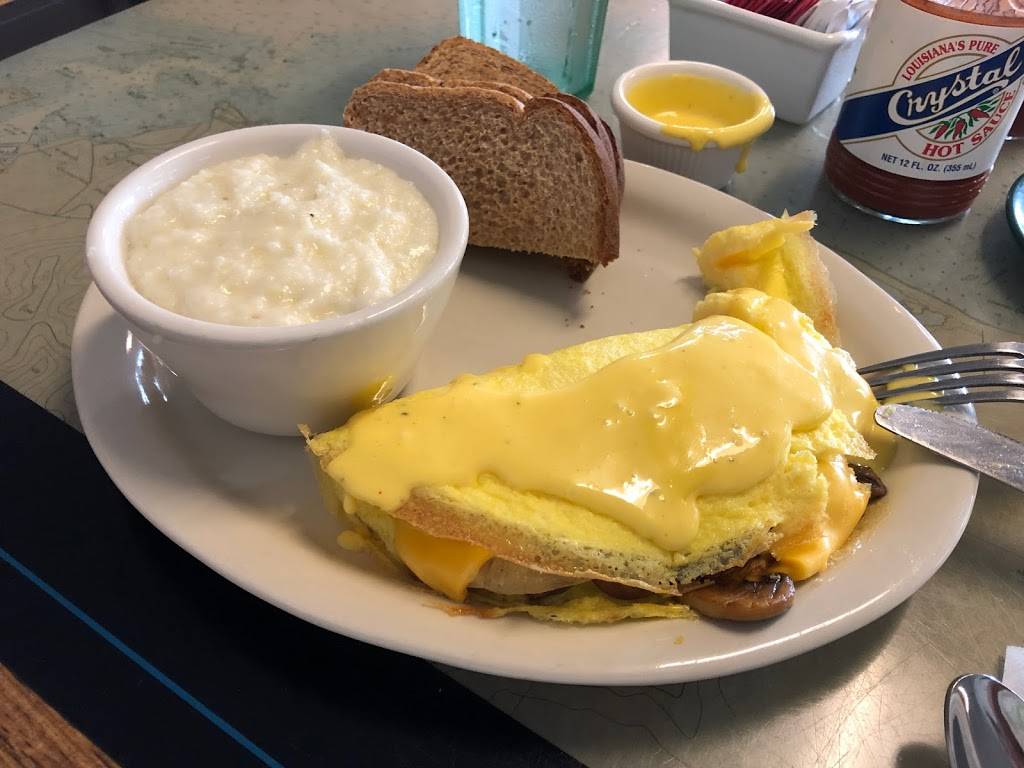 Long Point Cafe | restaurant | 100 Long Point Rd, Melbourne Beach, FL 32951, USA | 3217238839 OR +1 321-723-8839