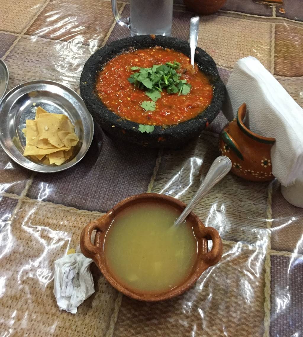 Restaurant Los Gallos | restaurant | Presidente Pascual Ortiz Rubio 30, Primera, 21400 Tecate, B.C., Mexico | 016651223664 OR +52 665 122 3664