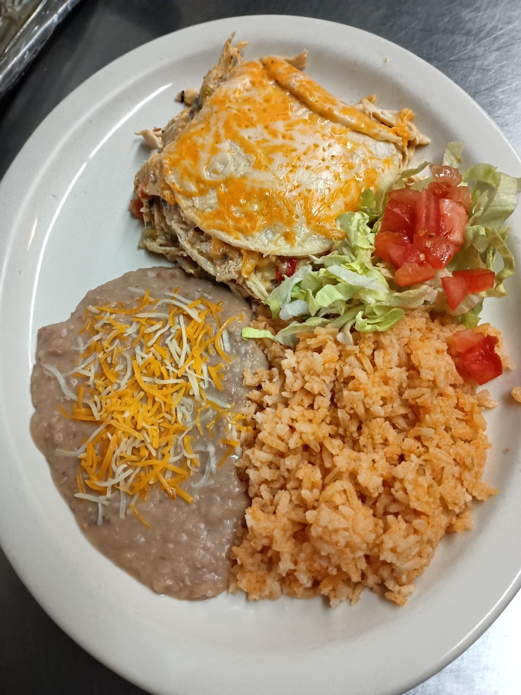 Rosies Cafe | restaurant | 1600 W Santa Fe Ave, Grants, NM 87020, USA | 5056582441 OR +1 505-658-2441