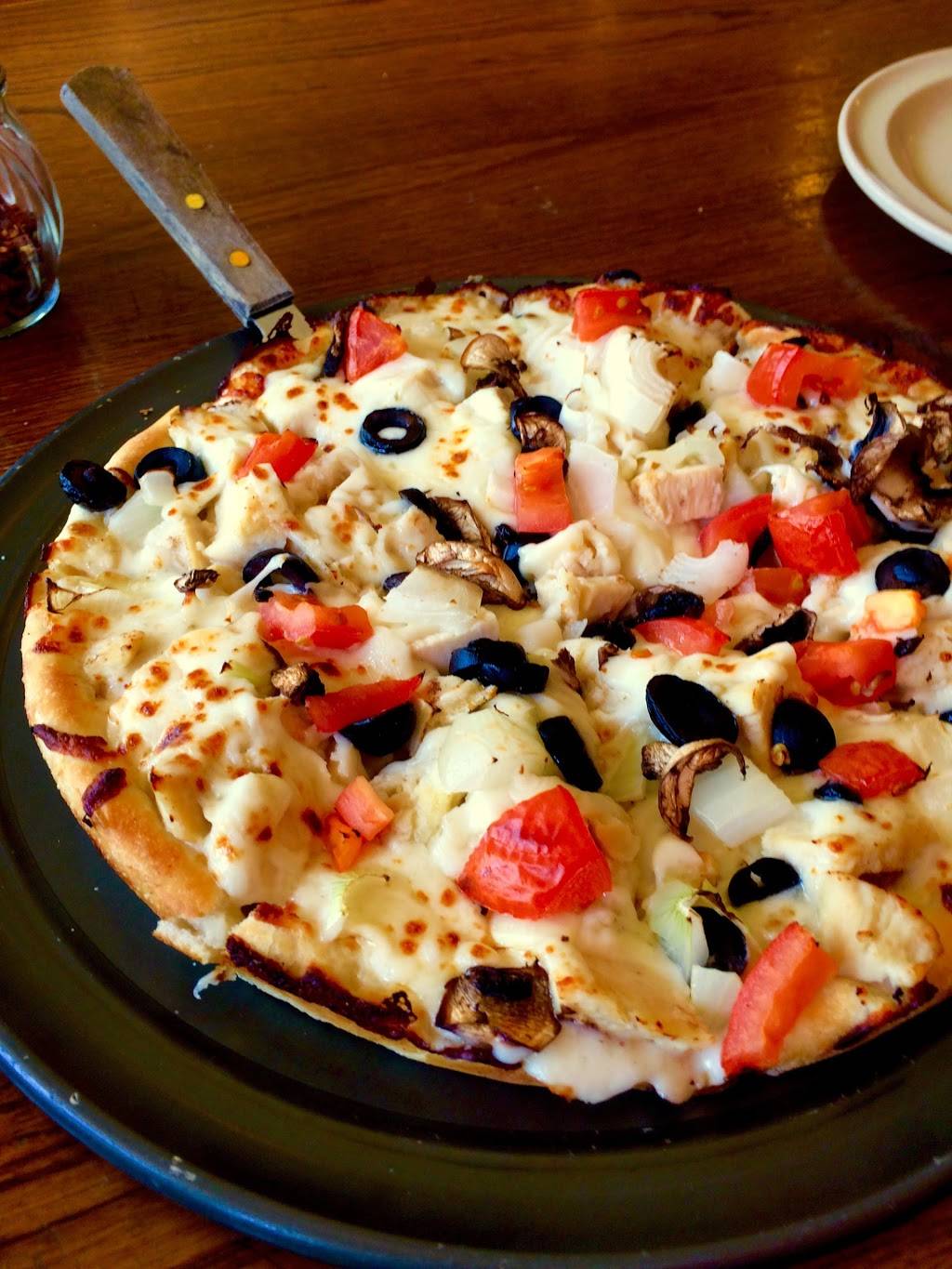 Milanos Pizza | restaurant | 467 W Panola St, Carthage, TX 75633, USA | 9036937747 OR +1 903-693-7747