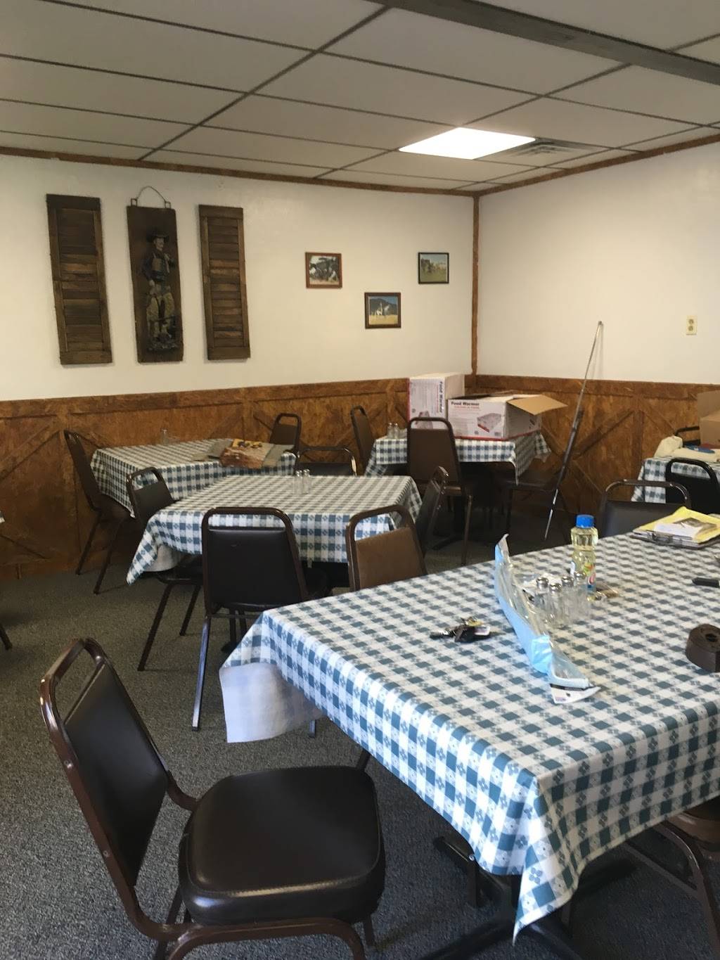 Easton Cafe LLC | restaurant | 319 W Riley St, Easton, KS 66020, USA | 9137735424 OR +1 913-773-5424
