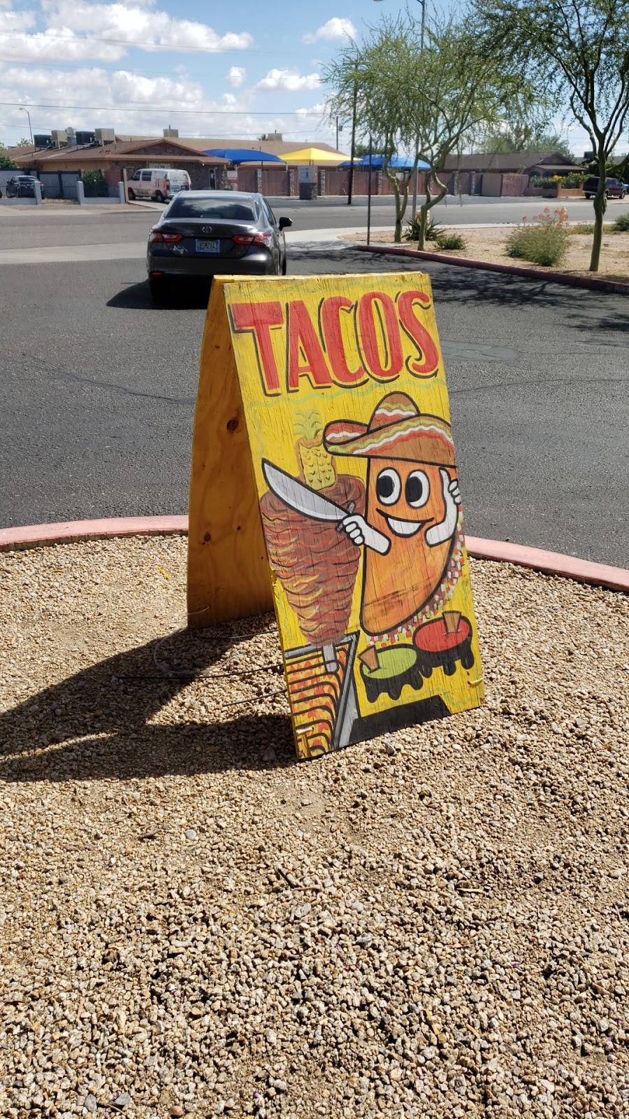 La Castillo | restaurant | 13011 W Greenway Rd, Surprise, AZ 85374, USA | 6239723772 OR +1 623-972-3772