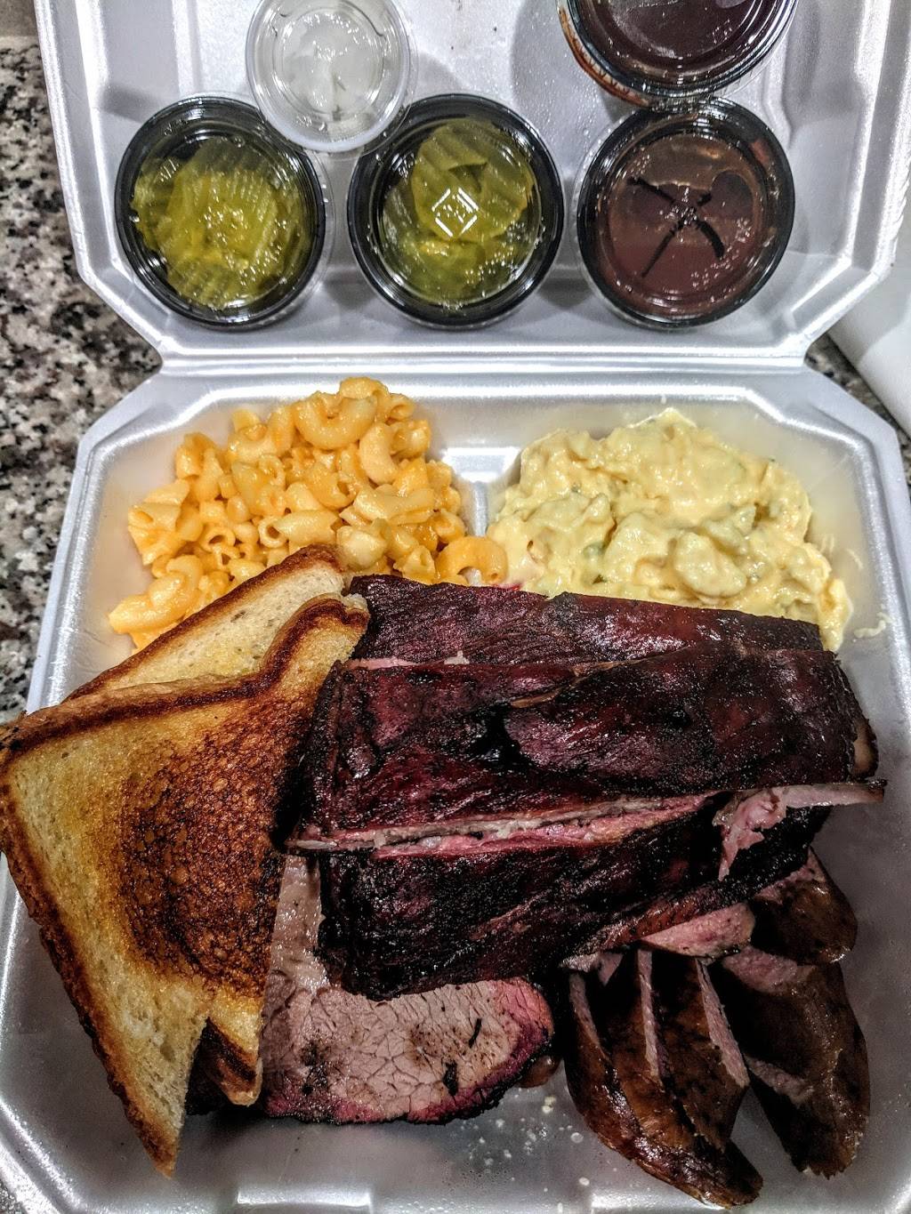 Wood And Time Smokehouse BBQ | restaurant | 400 TX-78, Lavon, TX 75166, USA | 2145851589 OR +1 214-585-1589