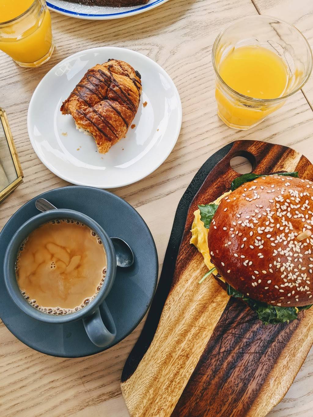 Juniper Table | restaurant | 100 W Tahquitz Canyon Way, Palm Springs, CA 92262, USA | 7609045032 OR +1 760-904-5032