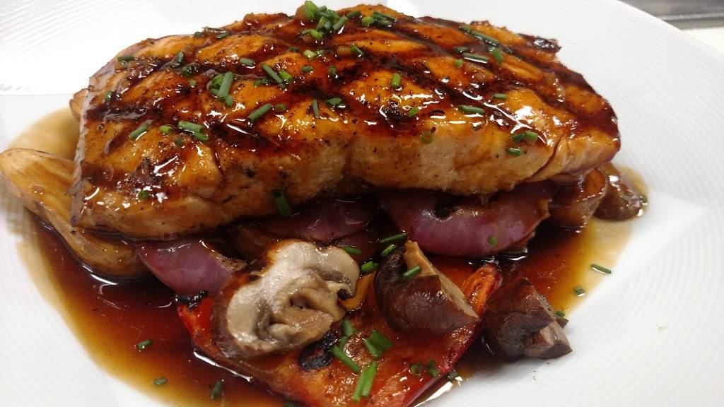 Blue Water Grill | restaurant | 3800 American Blvd E, Bloomington, MN 55425, USA | 9528542100 OR +1 952-854-2100