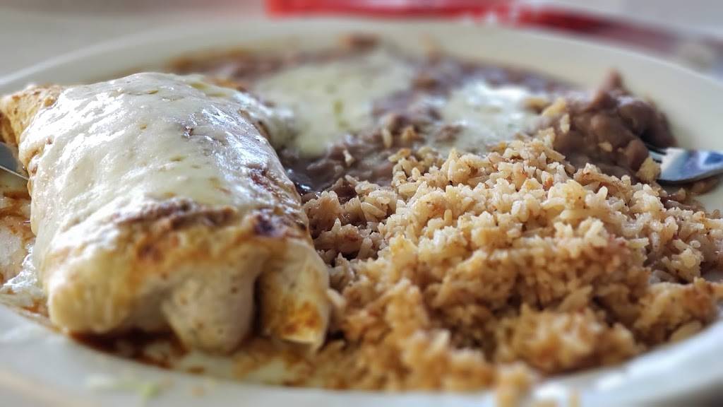 Esthers Taco House | restaurant | 2001 E Orangethorpe Ave, Placentia, CA 92870, USA | 7149962397 OR +1 714-996-2397