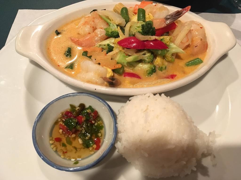 Siam Cuisine | restaurant | 4950 Old York Rd, Buckingham, PA 18912, USA | 2157947209 OR +1 215-794-7209