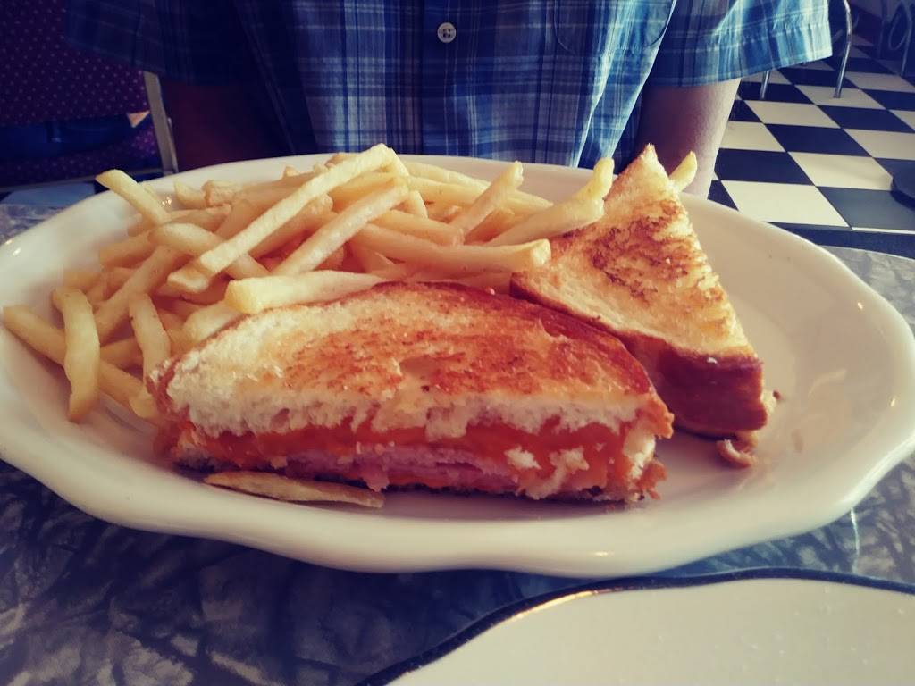 Tony & Mrs. K’s | restaurant | 1195 E Yosemite Ave, Manteca, CA 95336, USA | 2092391405 OR +1 209-239-1405