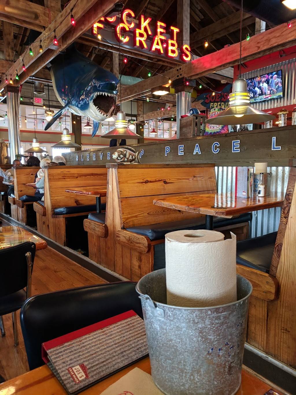 Joes Crab Shack | restaurant | 4846 Hwy 17 S, North Myrtle Beach, SC 29582, USA | 8432725900 OR +1 843-272-5900