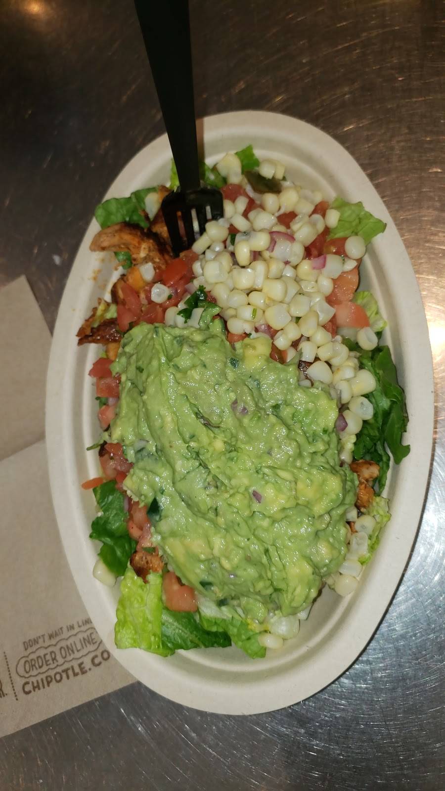 Chipotle Mexican Grill | restaurant | 60 Newport Ave, Quincy, MA 02171, USA | 6173280413 OR +1 617-328-0413
