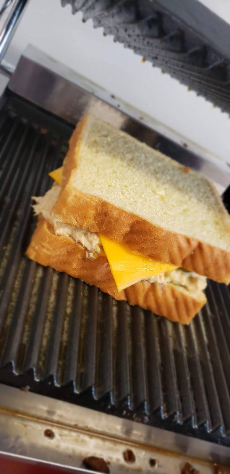 Toasty-subs | restaurant | 2025 S MacArthur Blvd, Springfield, IL 62704, USA | 2176795664 OR +1 217-679-5664