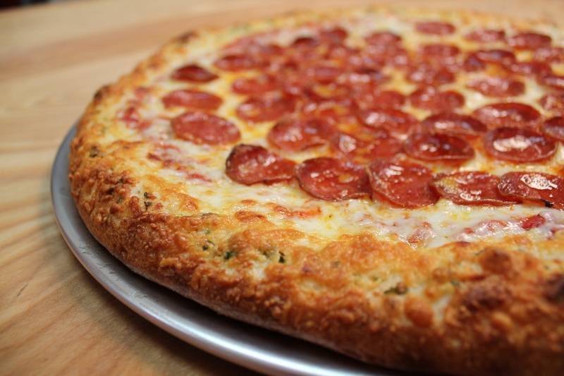 Porkys Pizza | restaurant | 2210 Griffin Way #106, Corona, CA 92879, USA | 9513717600 OR +1 951-371-7600