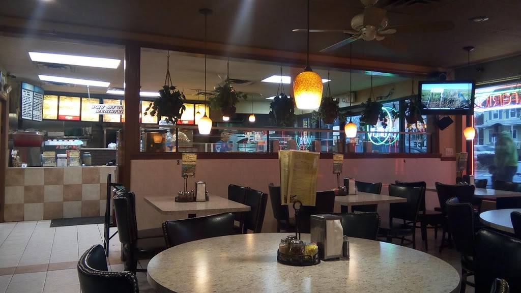 Mamas Pizza III | restaurant | 2228 Old Post Rd # C, Coplay, PA 18037, USA | 6102620707 OR +1 610-262-0707