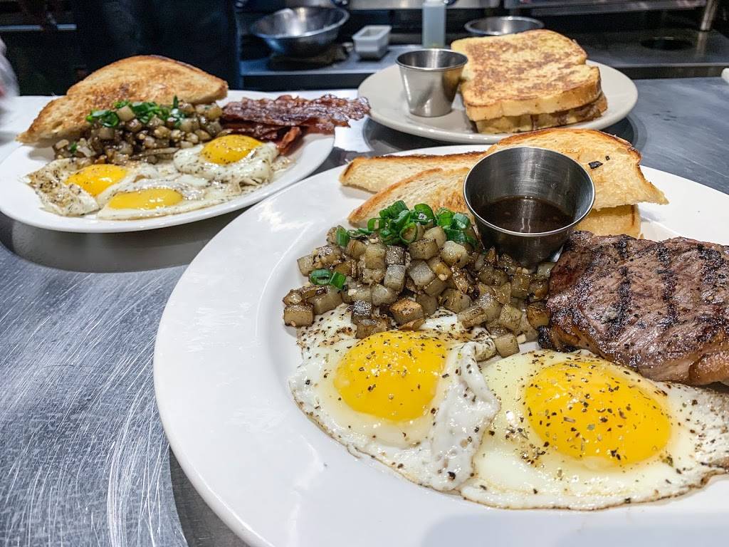 Embers Restaurant & Lounge | restaurant | 467 Chestnut St, Morgantown, WV 26505, USA | 3042125553 OR +1 304-212-5553