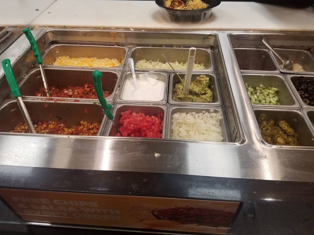 Moes Southwest Grill | restaurant | 10660 NW 19th St, Doral, FL 33172, USA | 7863360138 OR +1 786-336-0138