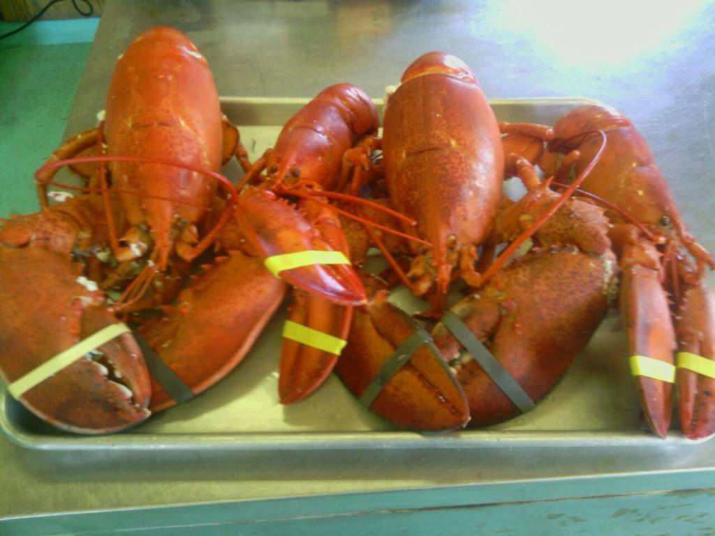 Smittys State Pier Lobster Pound | restaurant | 1 Ocean Blvd, Hampton, NH 03842, USA | 6039261488 OR +1 603-926-1488