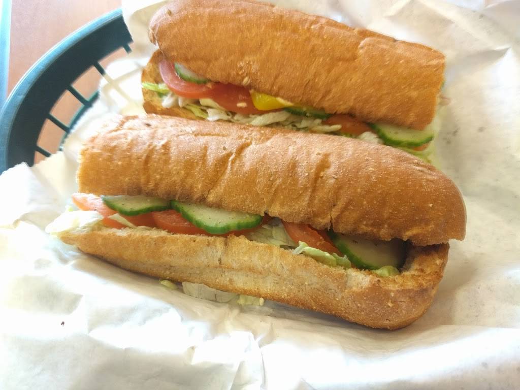 Subway | restaurant | 2084-A Lawrence Ave E, Scarborough, ON M1R 2Z5, Canada | 6473451205 OR +1 647-345-1205