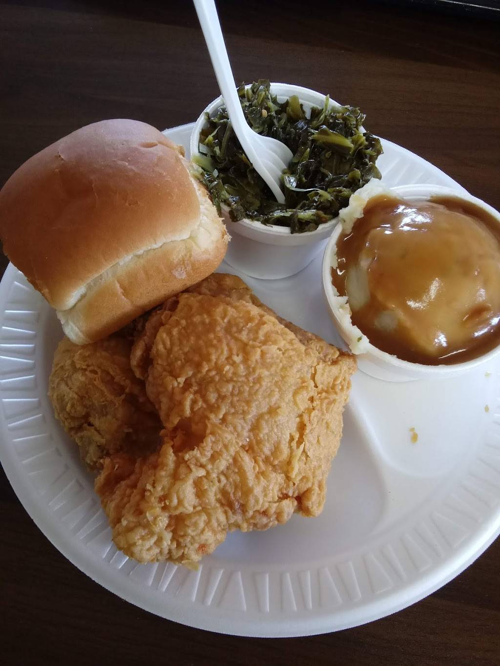 Chatmans Chicken Restaurant | restaurant | 1747 S WW White Rd, San Antonio, TX 78220, USA | 2103590245 OR +1 210-359-0245