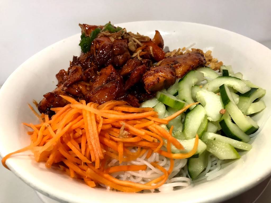Pho Saigon | restaurant | suite 162, 1555 E New Circle Rd, Lexington, KY 40509, USA | 8592448989 OR +1 859-244-8989