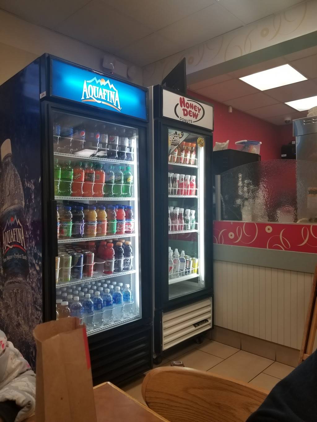 Honey Dew Donuts | bakery | 435 Lynnway, Lynn, MA 01905, USA | 7815953129 OR +1 781-595-3129