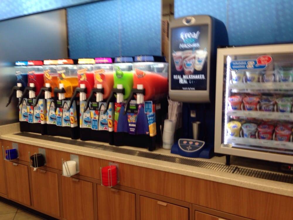 RaceTrac | bakery | 3000 Belle Chasse Hwy, Gretna, LA 70056, USA | 5043943745 OR +1 504-394-3745