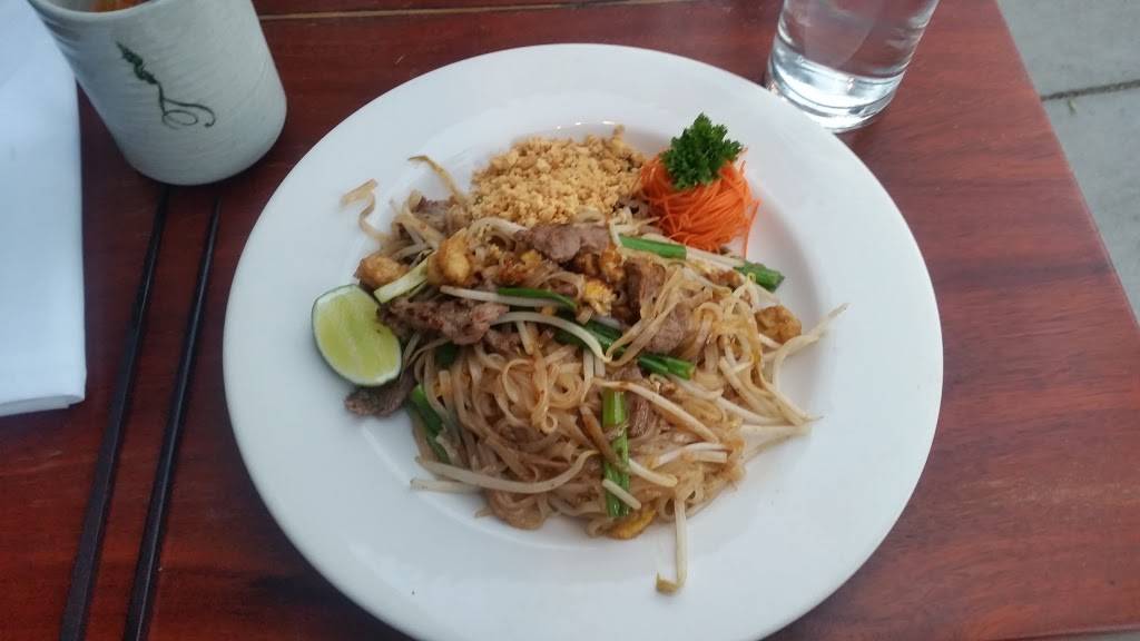 Regent Thai Cuisine | restaurant | 1910 18th St NW, Washington, DC 20009, USA | 2022321781 OR +1 202-232-1781