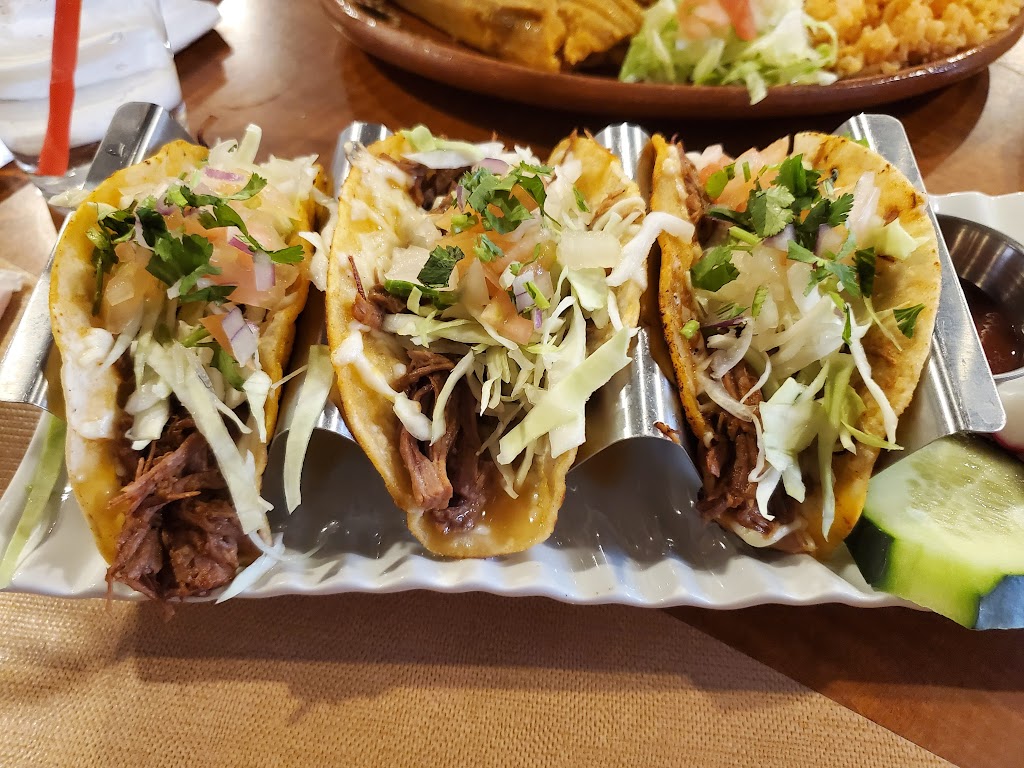 Ajuua Mexican Restaurant | restaurant | 2310 N Country Club Rd, Tucson, AZ 85716, USA | 5203234268 OR +1 520-323-4268