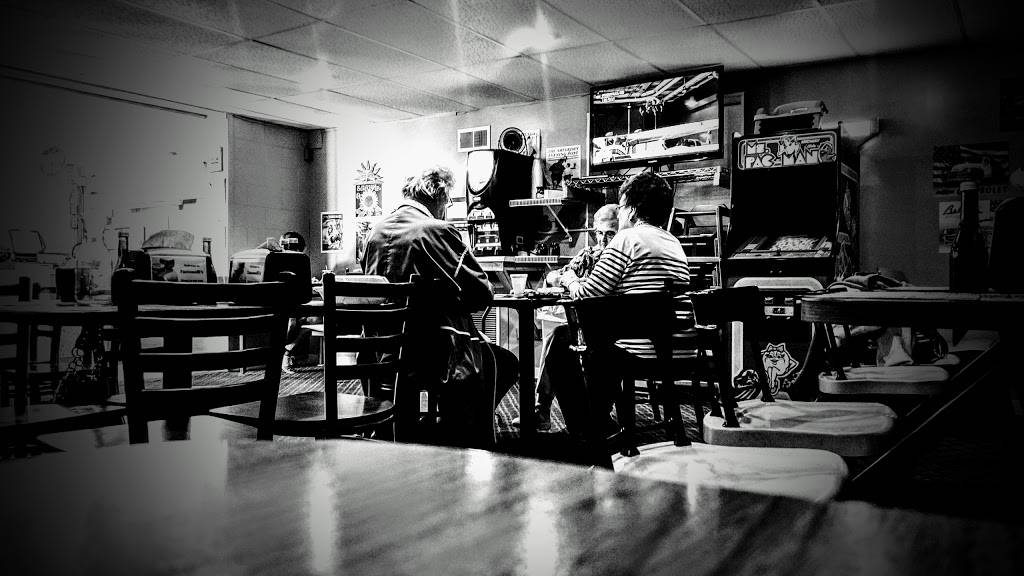 Tacconellis To Go | restaurant | 100 Massie Ave, Bessemer, MI 49911, USA | 9066639900 OR +1 906-663-9900