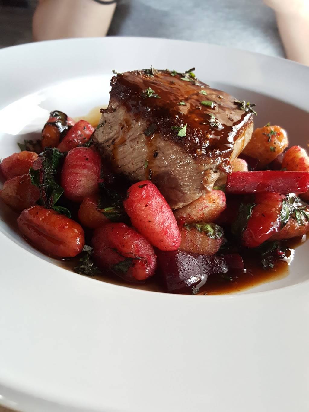 Grotto | restaurant | 101 S Main St, North Syracuse, NY 13212, USA | 3152148911 OR +1 315-214-8911