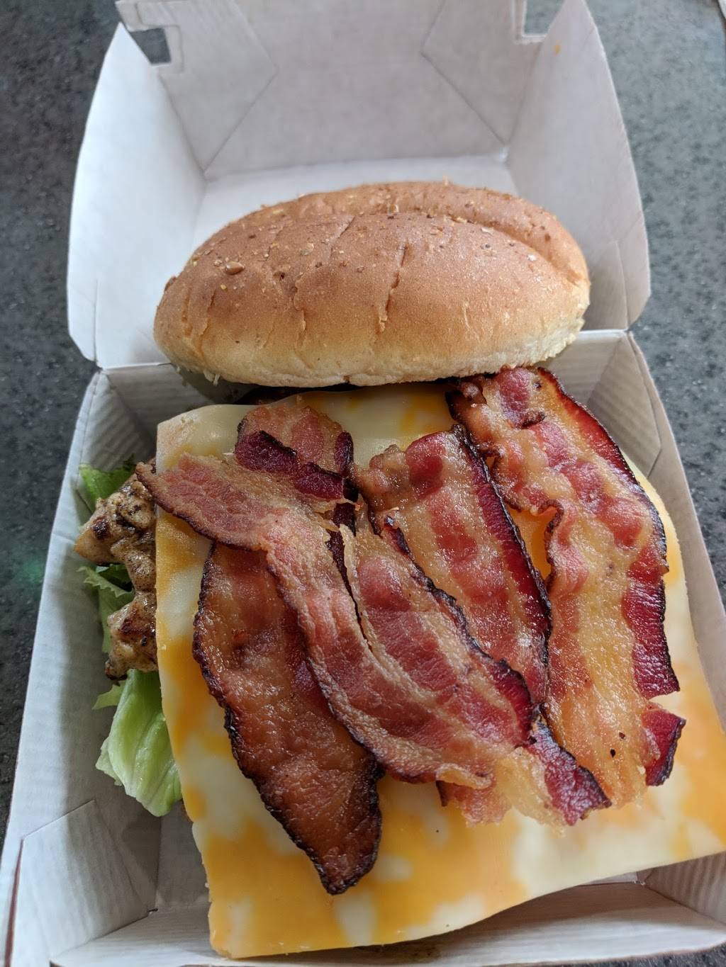 Chick-fil-A | restaurant | 2562 Worldgateway Pl McNamara, Terminal, Core 10, Detroit, MI 48242, USA | 7349413481 OR +1 734-941-3481