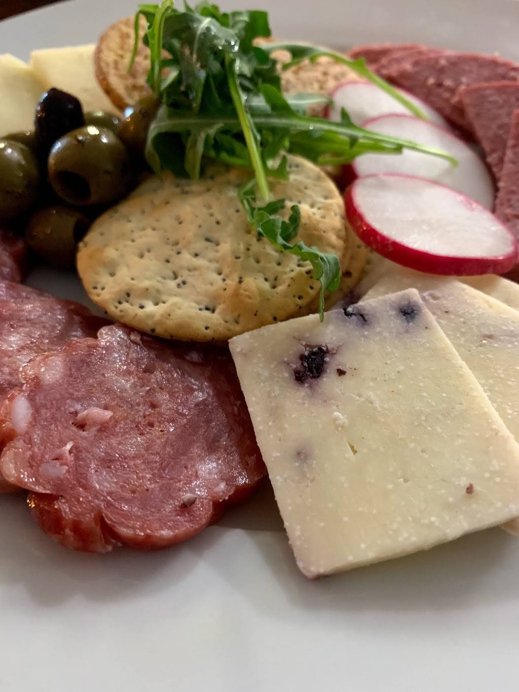 The Lobby Craft Eatery | restaurant | 3530 E Lake Rd, Canandaigua, NY 14424, USA | 5853945656 OR +1 585-394-5656