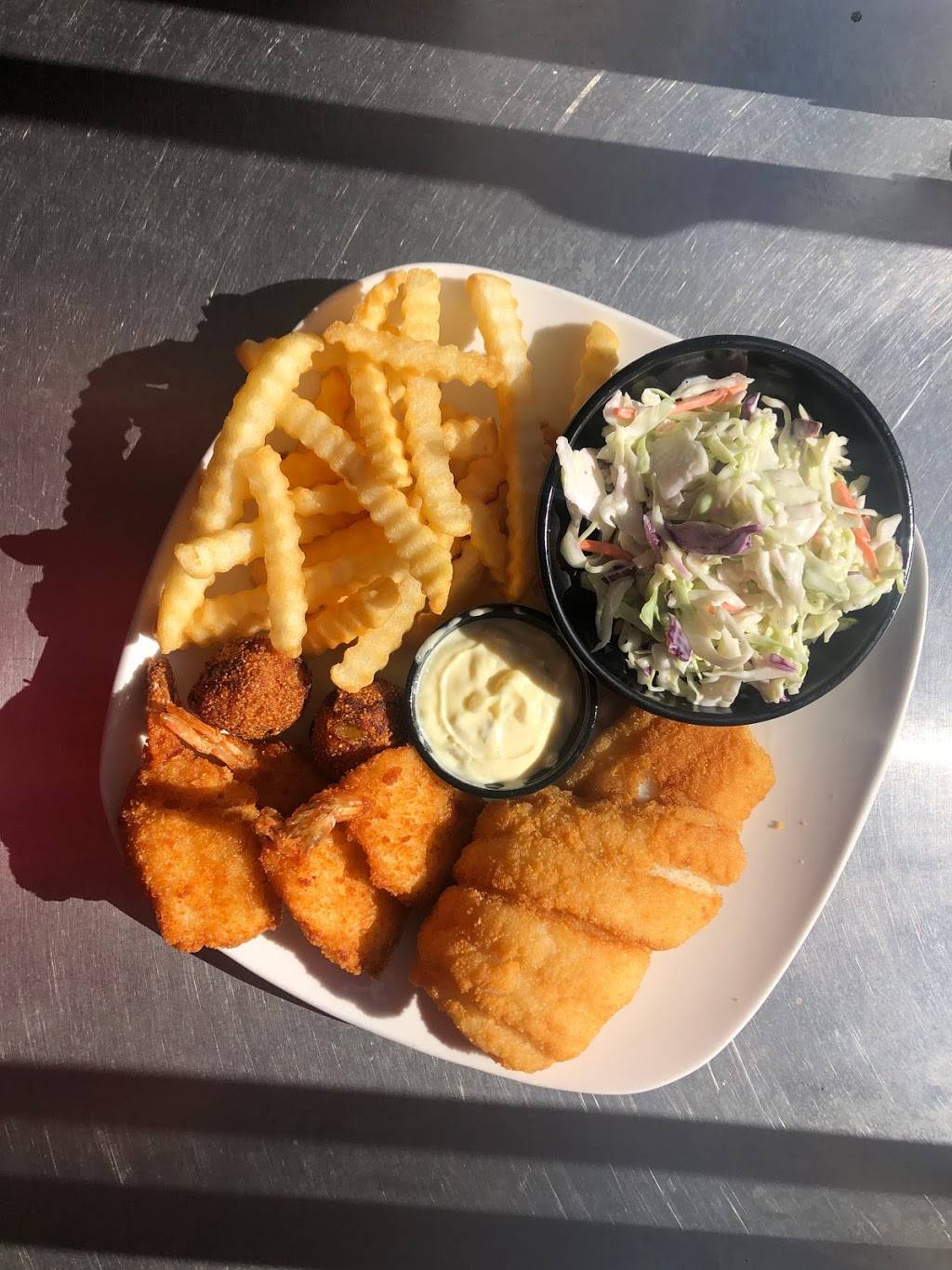 Flashbacks Diner | restaurant | 13856 S Sunland Gin Rd, Arizona City, AZ 85123, USA | 5204941250 OR +1 520-494-1250