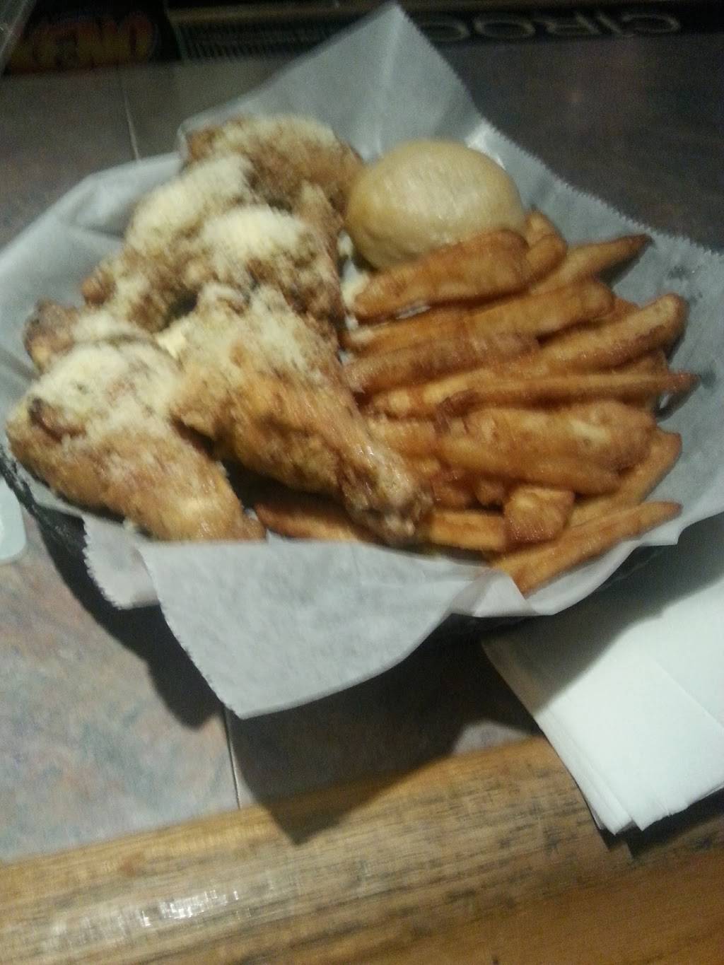 Baileys Bar & Grille | restaurant | 800 W River Rd N, Elyria, OH 44035, USA | 4403221188 OR +1 440-322-1188