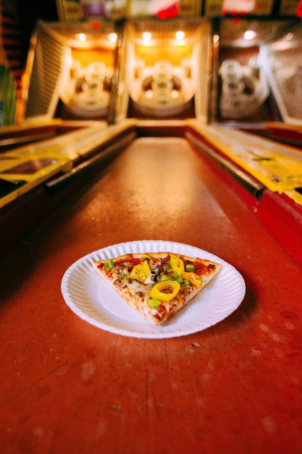 Up-Down MKE | restaurant | 615 E Brady St, Milwaukee, WI 53202, USA | 4145850880 OR +1 414-585-0880