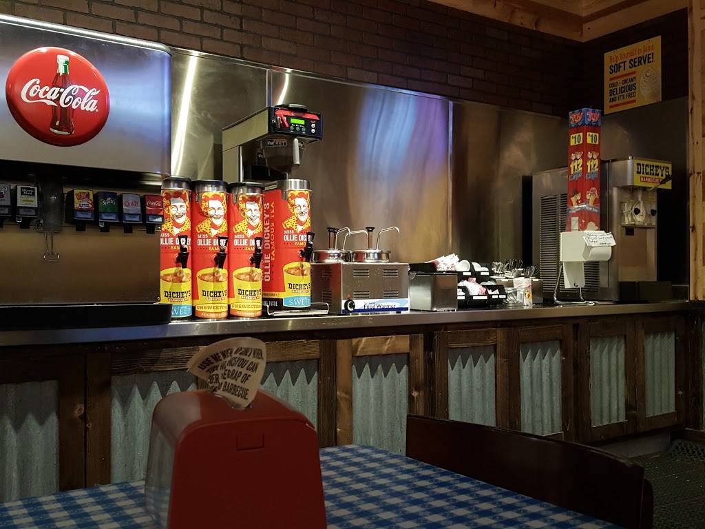 Dickeys Barbecue Pit | restaurant | 13403 Telegraph Rd, Whittier, CA 90605, USA | 5628464332 OR +1 562-846-4332