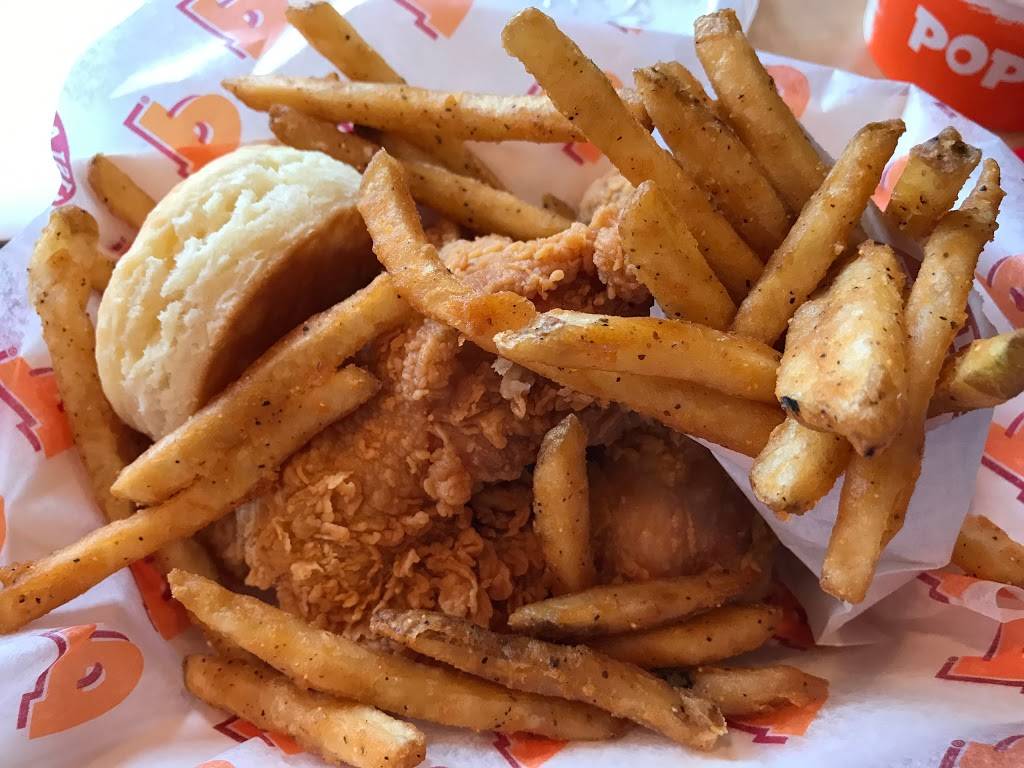 Popeyes Louisiana Kitchen | restaurant | 12102 Georgia Ave, Glenmont, MD 20902, USA | 3019423501 OR +1 301-942-3501