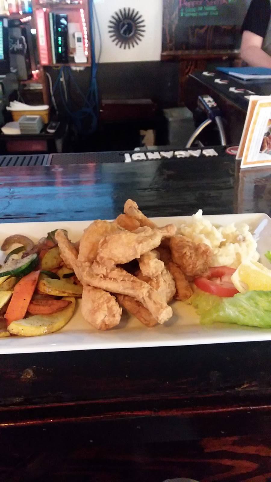 Country House Restaurant | restaurant | 194 E Main St, Braidwood, IL 60408, USA | 8153906100 OR +1 815-390-6100