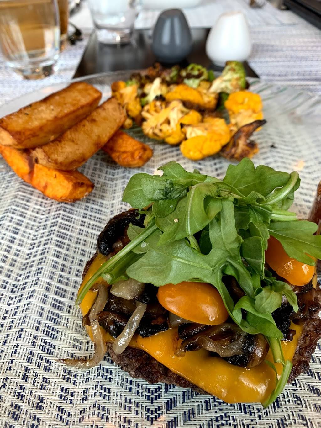 Härth | restaurant | 3801 Cleghorn Ave, Nashville, TN 37215, USA | 6154253113 OR +1 615-425-3113