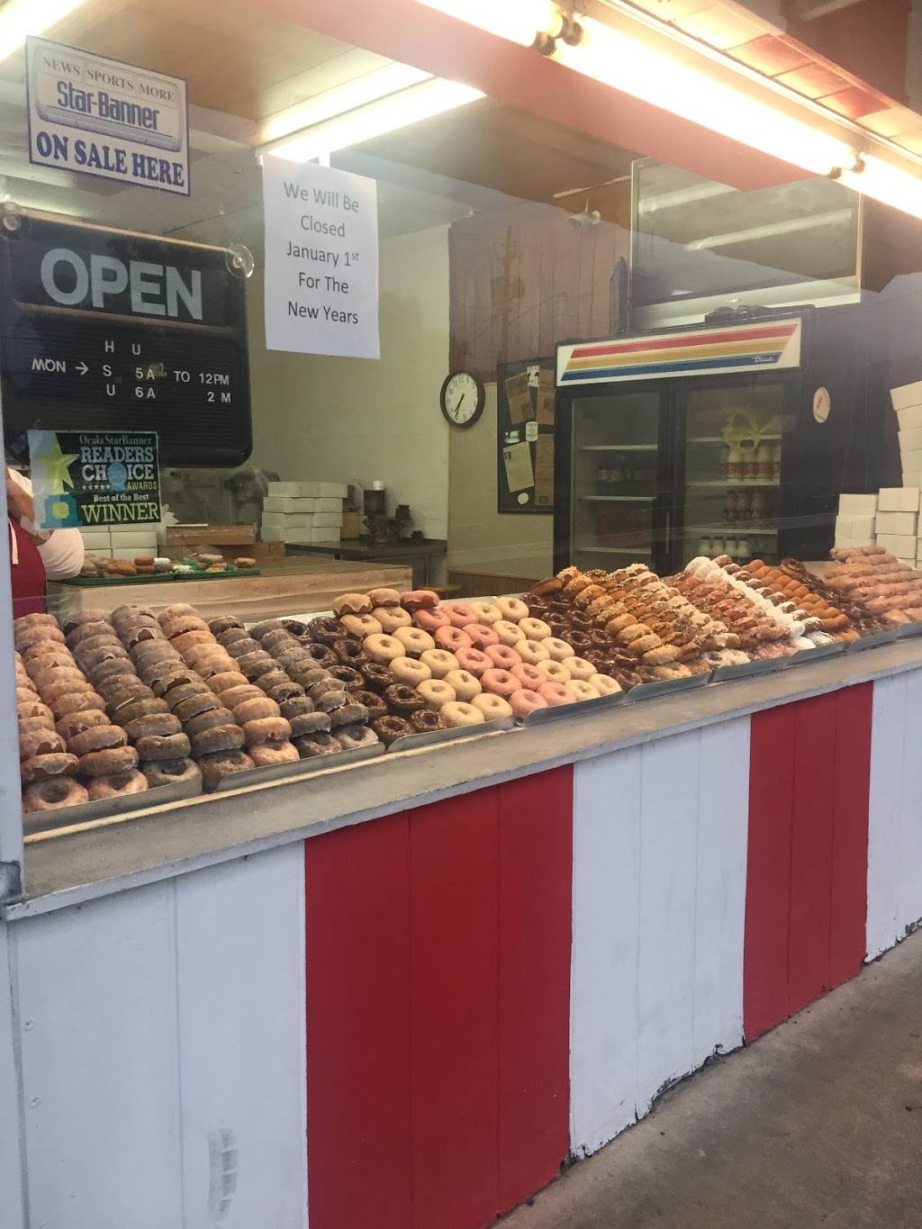 Tas-t-o Donuts | restaurant | 2209 E Silver Springs Blvd, Ocala, FL 34470, USA | 3526227657 OR +1 352-622-7657