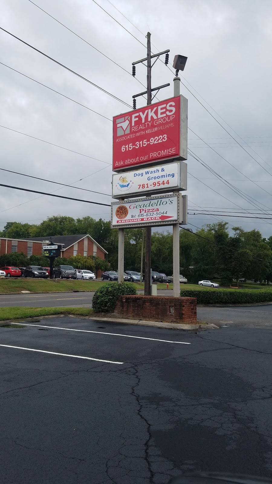 Geadellos Pizza | meal takeaway | 4813 Trousdale Dr, Nashville, TN 37220, USA | 6158325044 OR +1 615-832-5044