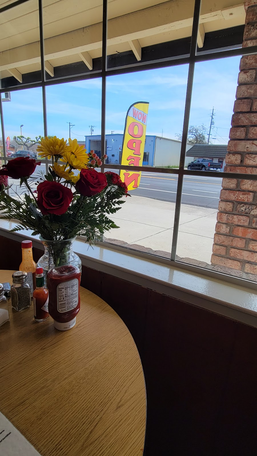 El Jacalito | restaurant | 3203 Atchison St, Riverbank, CA 95367, USA | 2095027575 OR +1 209-502-7575