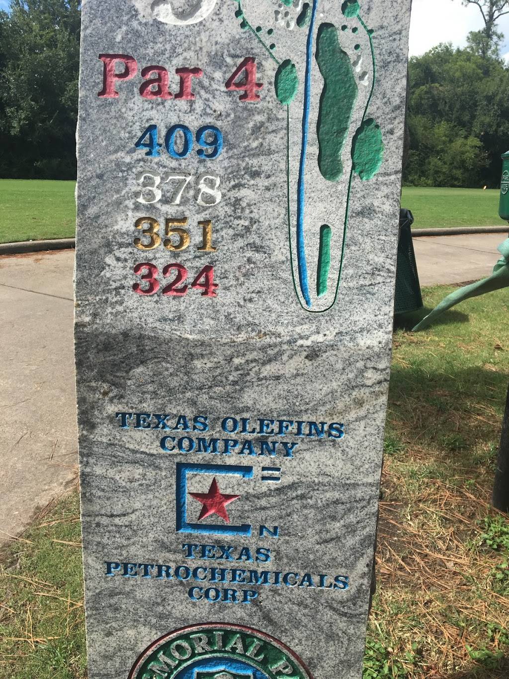 Memorial Park Golf Course and Driving Range | restaurant | 1001 E Memorial Loop Dr, Houston, TX 77007, USA | 8662566688 OR +1 866-256-6688