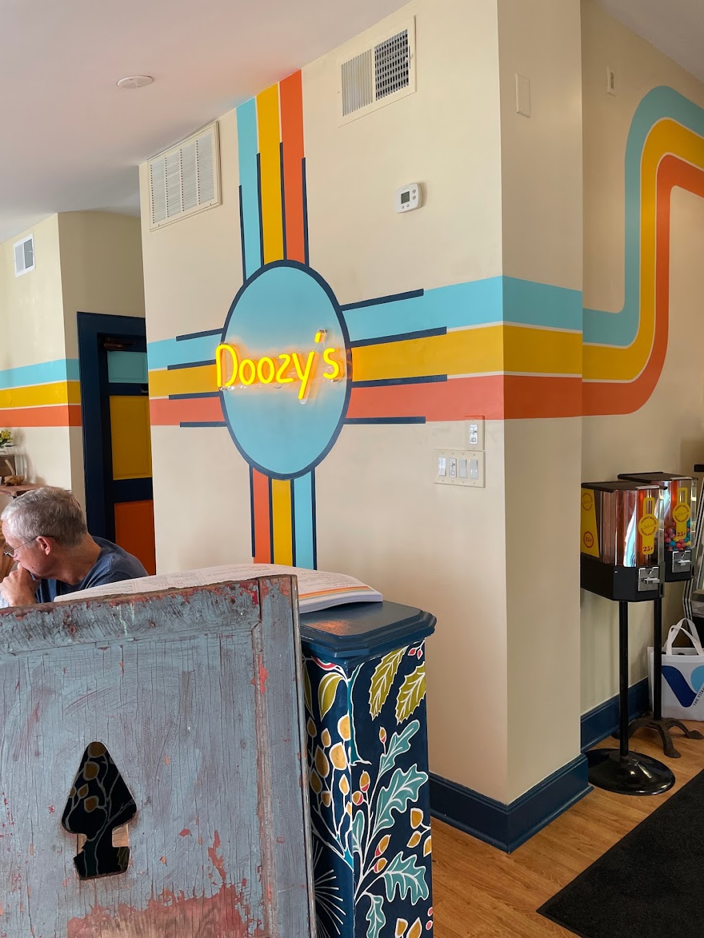 Doozy’s Diner | restaurant | 10 Mellor Ave, Catonsville, MD 21228, USA | 4434373405 OR +1 443-437-3405