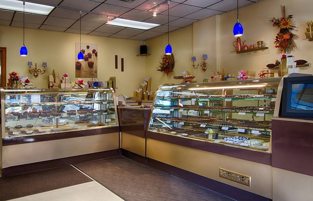 Belgian Chocolatier Piron, Inc. | restaurant | 509-A Main St, Evanston, IL 60202, USA | 8478645504 OR +1 847-864-5504