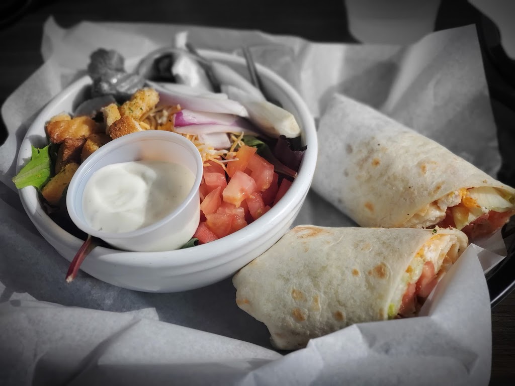 The Well Haus Bar and Grill | restaurant | 3331 Rue Royale St, St Charles, MO 63301, USA | 6363957199 OR +1 636-395-7199