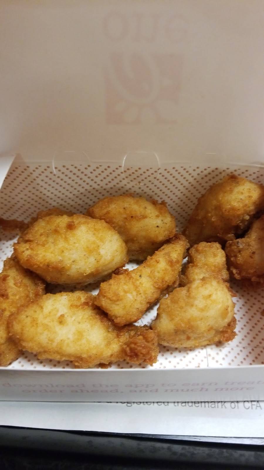 Chick-fil-A | restaurant | 6780 Waltons Ln, Gloucester, VA 23061, USA | 8046934585 OR +1 804-693-4585