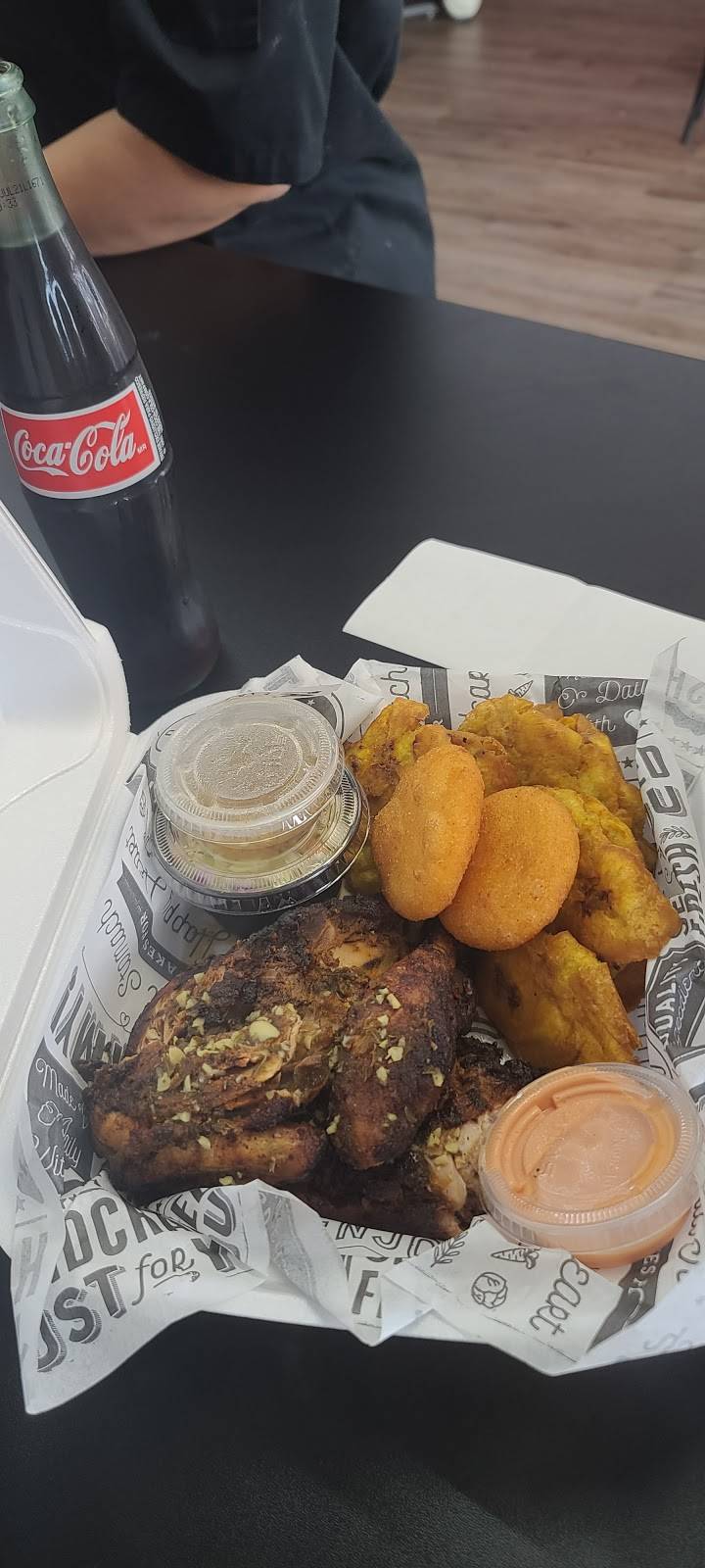 Pollito chicken | restaurant | 2901 Parkway Blvd, Kissimmee, FL 34747, USA | 4074837527 OR +1 407-483-7527