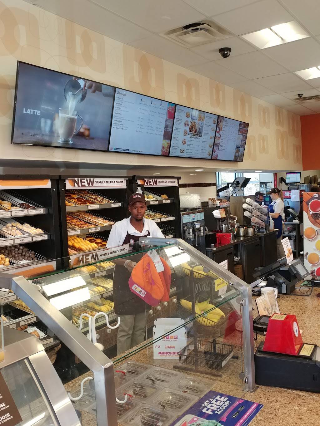 Dunkin Donuts | cafe | 950 W Lumsden Rd, Brandon, FL 33511, USA | 8136893865 OR +1 813-689-3865