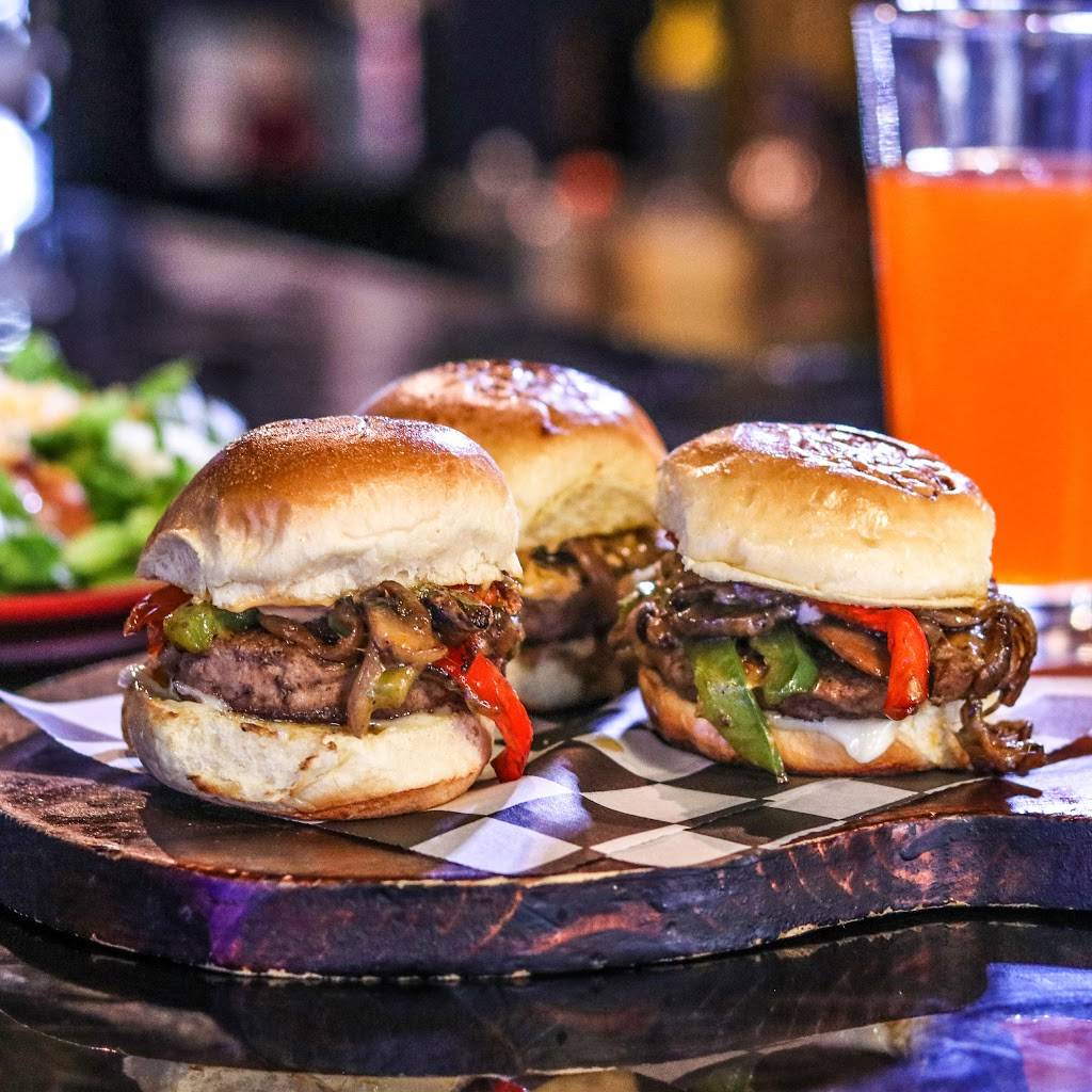 Rock & Wings | restaurant | 2180 White Ln, Bakersfield, CA 93304, USA | 6612825104 OR +1 661-282-5104