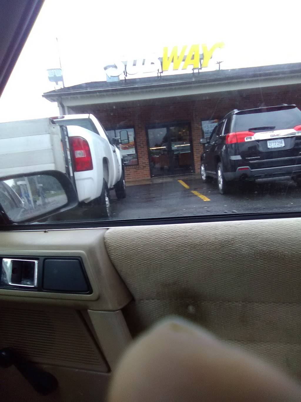 Subway | restaurant | 18241 A L Philpott Hwy, Ridgeway, VA 24148, USA | 2769346080 OR +1 276-934-6080